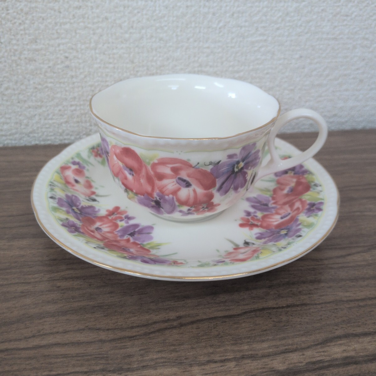 ★カップ&ソーサー★LOVELY★花柄★ティーカップ★中古品★引き取り可能★札幌★北海道★