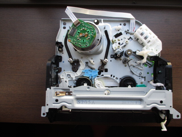 ★【aiwa HQ VHS HV-GR20】テープデッキメカ【モーター,ギア,ローラー,磁気ヘッド,回路基板】分解時静電気対策★