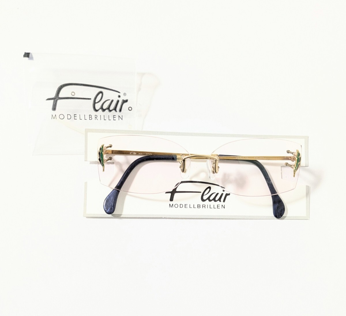 《高級リムレス》Flair フレアー　縁なしスリーポイントメガネ 度なし伊達眼鏡 ゴールドカラー ドイツの職人のハンドメイドブランド 高品質