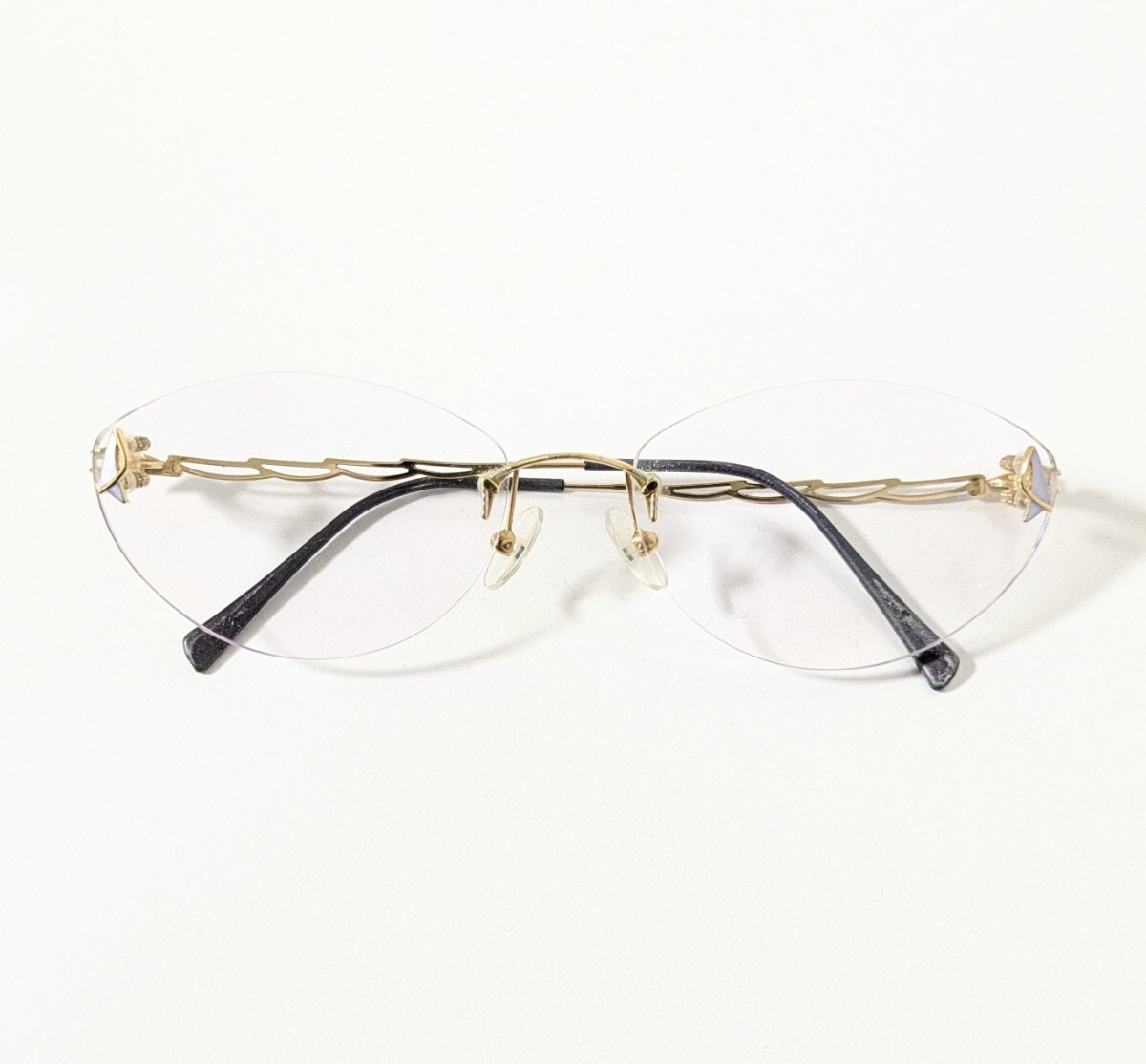 《高級リムレス》Flair フレアー　縁なし スリーポイントメガネ 度入り眼鏡　ゴールドカラー　ドイツの職人のハンドメイドブランド　