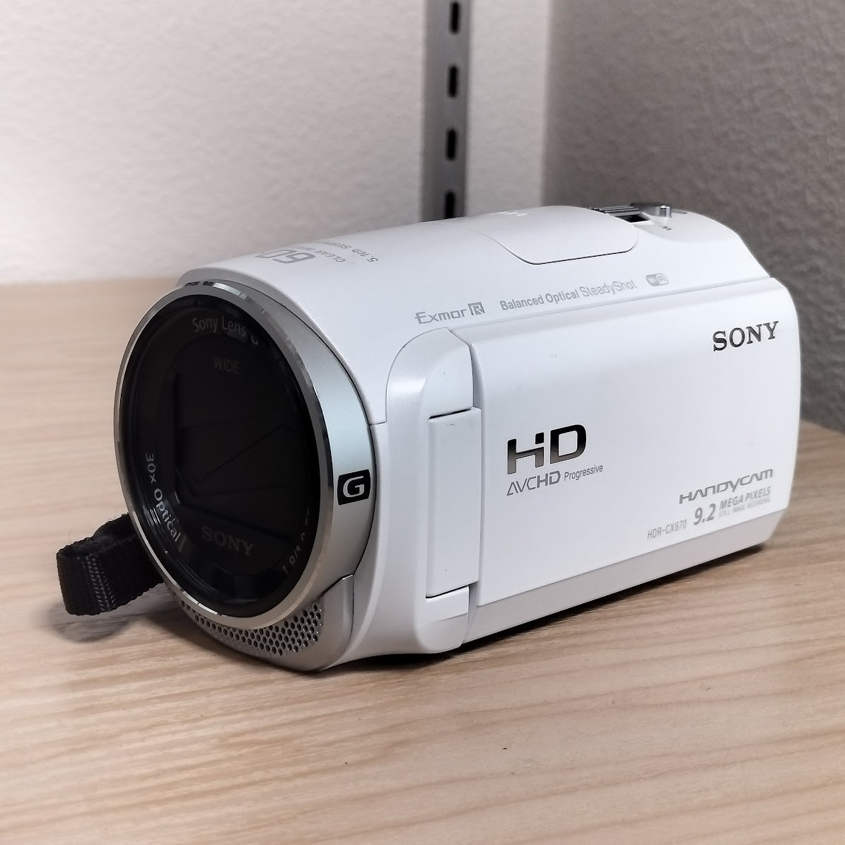 SONY ハンディカム HDR-CX670 ビデオカメラ ホワイト ビデオカメラ ソニー 中古 通電確認 1円スタート 32c635