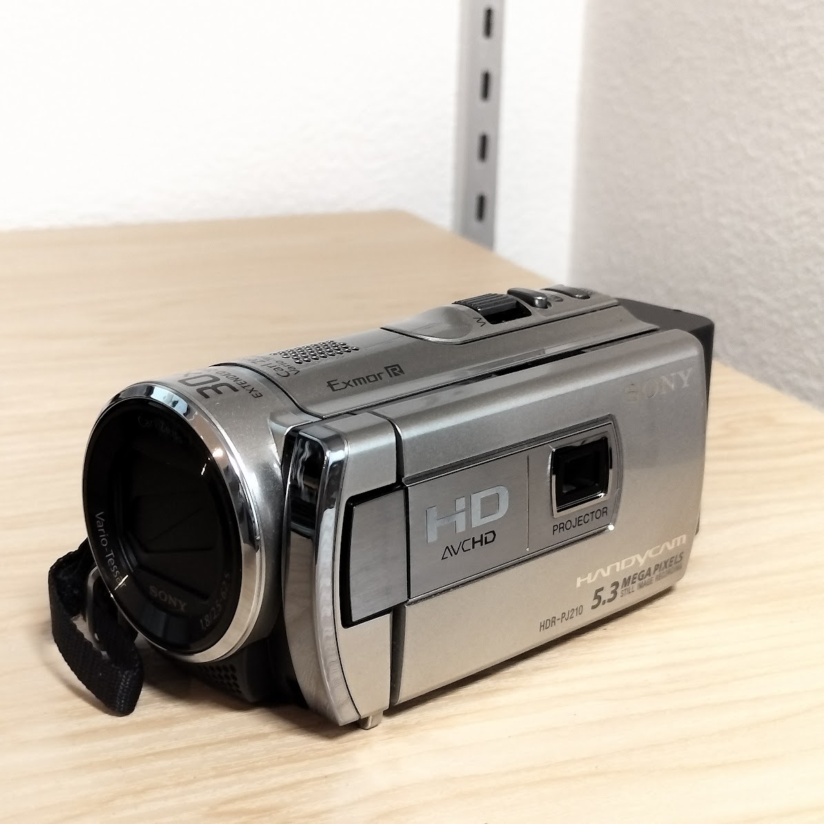 SONY ハンディカム HDR-PJ210 ビデオカメラ シルバー ビデオカメラ ソニー 中古 通電確認 1円スタート 31c636