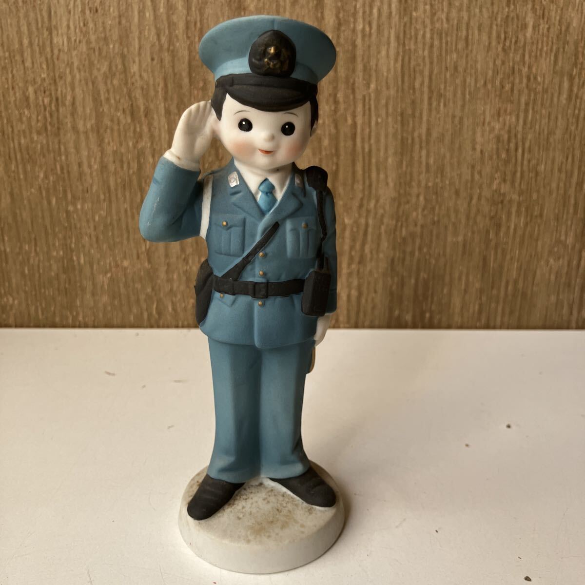 ◇当時物◇ 警察官 陶器人形 警察官 レトロ 昭和 置物 人形 陶器 ポリス アンティーク
