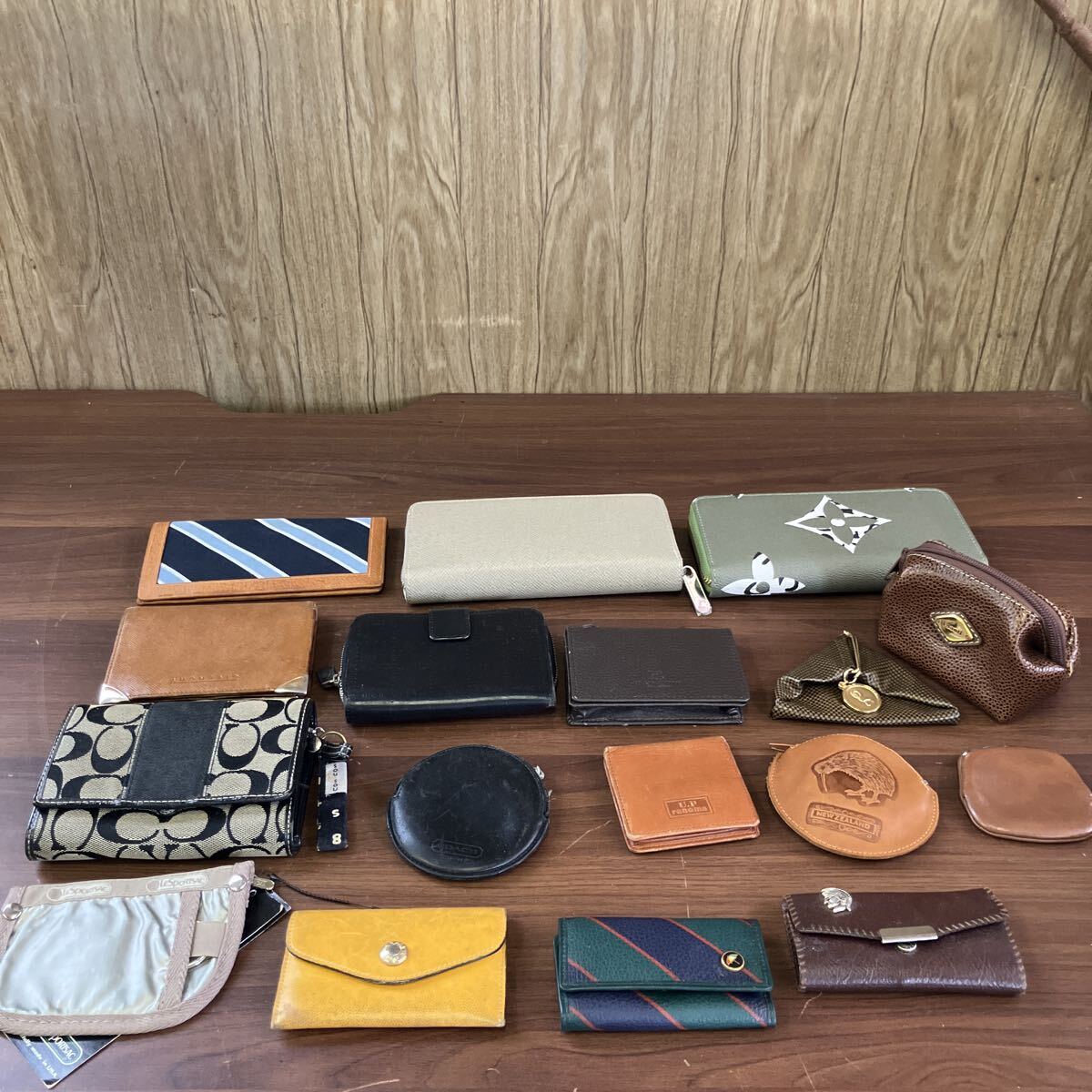 コーチ COACH レスポ ジバンシー GIVENCHY 長財布 折り財布 コインケース キーケース 17品 ブランド