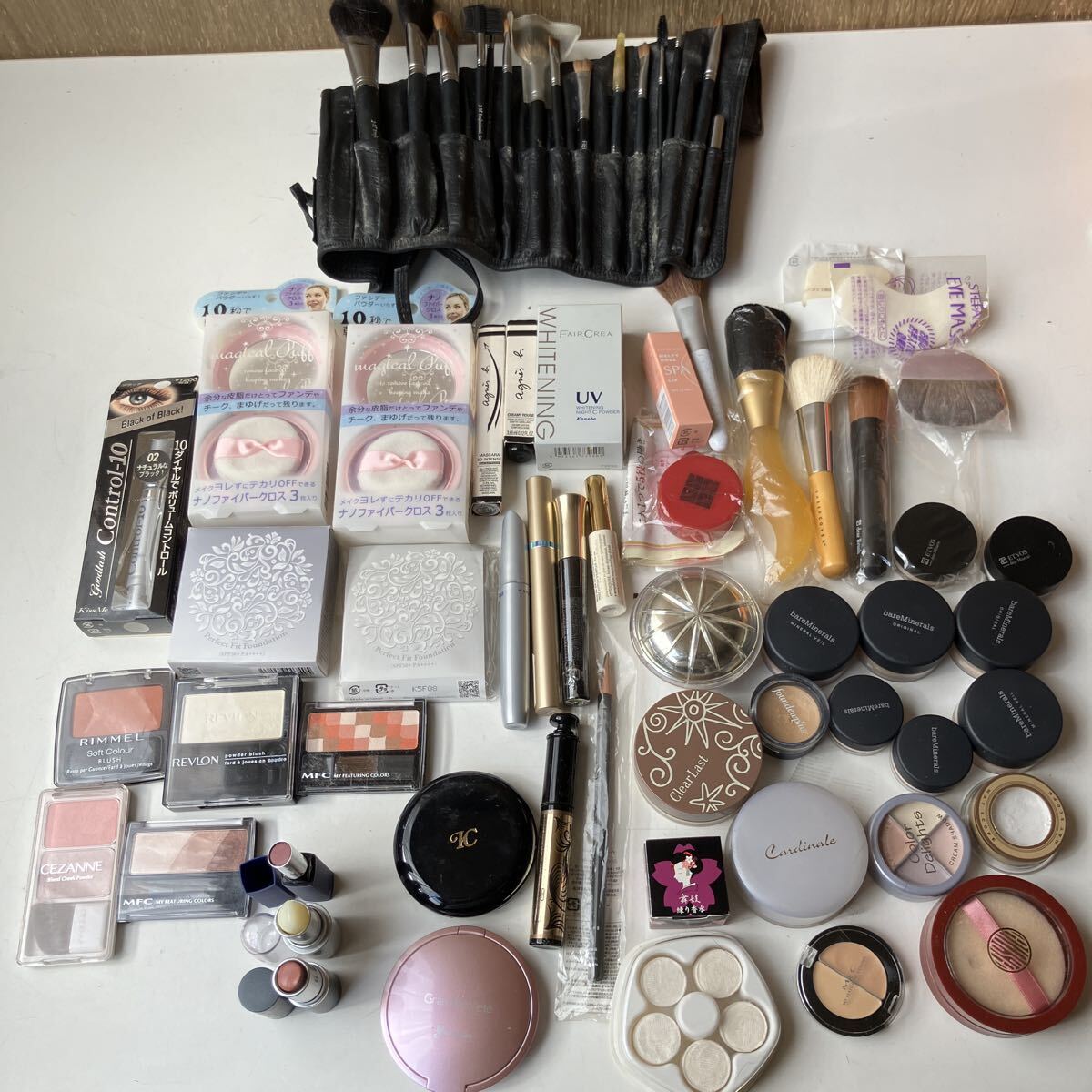 コスメまとめ 化粧品 アイシャドウ ファンデーション 口紅 化粧品 メイクブラシ アニエス・ベー REVLON 資生堂 他