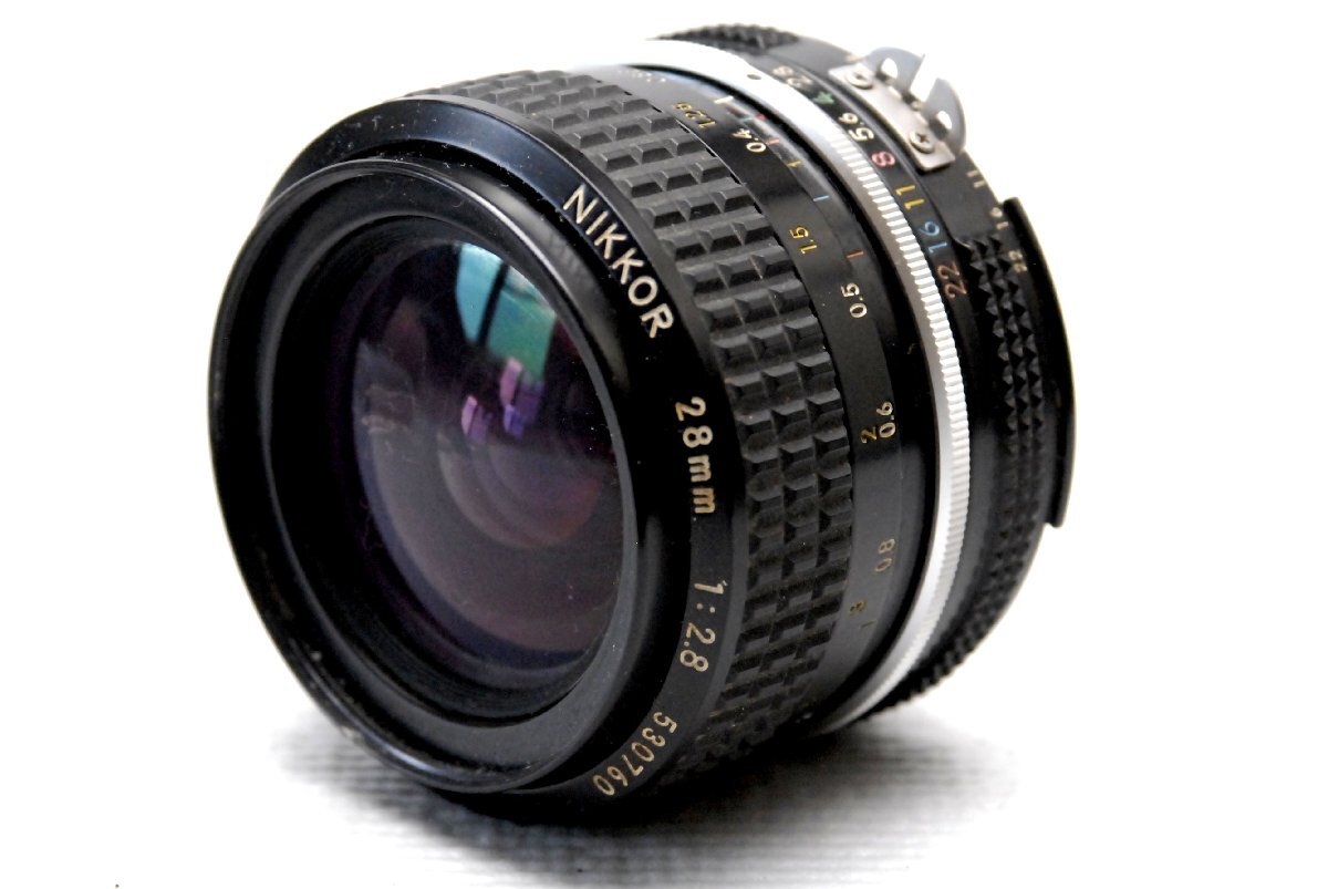 Nikon ニコン 純正 NIKKOR 28mm 単焦点高級ワイドレンズ 1:2.8 希少な作動品 (Ai)