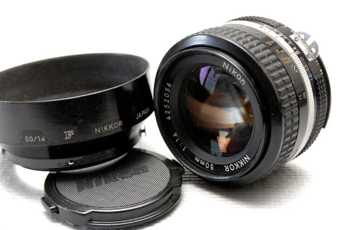 Nikon ニコン 純正 NIKKOR 50mm MF 高級単焦点レンズ 1:1.4 (Ai) 希少な作動品