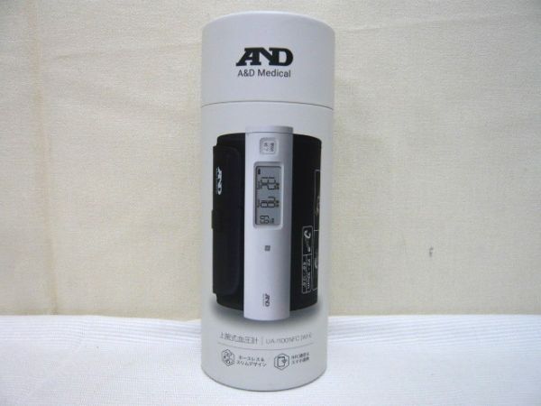 (M45865)未使用・未開封 A＆D　Medical　上腕式血圧計　UA-1100NFC 上腕式ホースレス血圧計・体調管理・カフ・自動・デジタル ホワイト