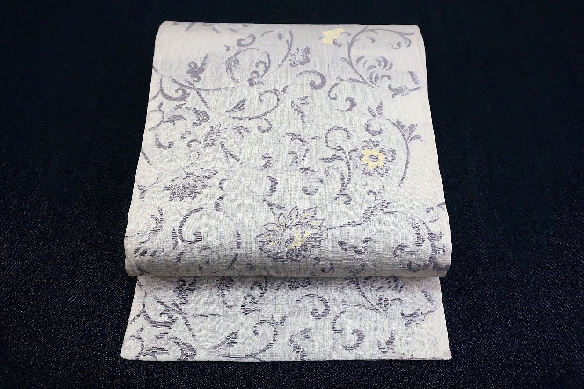 【送料無料】未使用品 開き名古屋帯 リバーシブル オフホワイト 唐花 枝花 長さ3m80cm 正絹 着物フィ m-8957