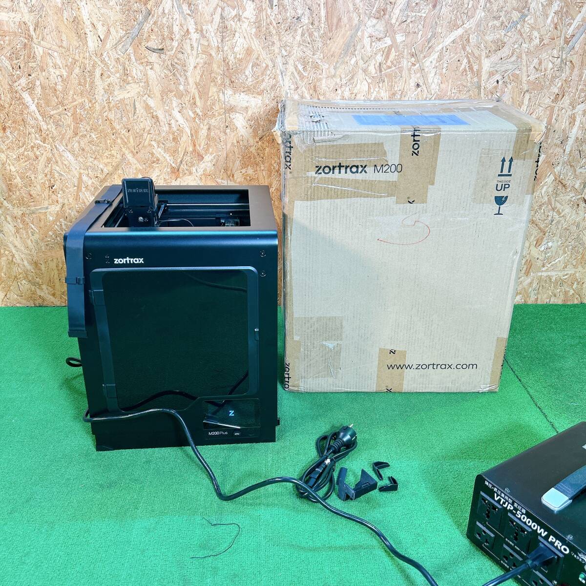 通電確認済み ZORTRAX M200plus 3Dプリンター 中古 現状品 状態不明 動作未確認