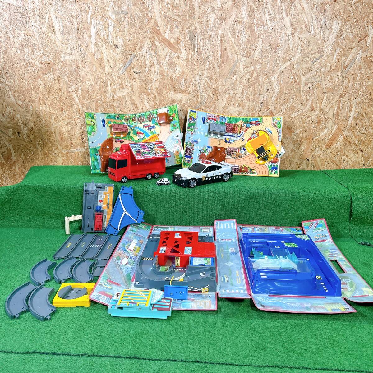 トミカ TOMICA まとめ 運ぶよトラック パーツ 道路 当時物 色々 中古 現状品 状態不明 