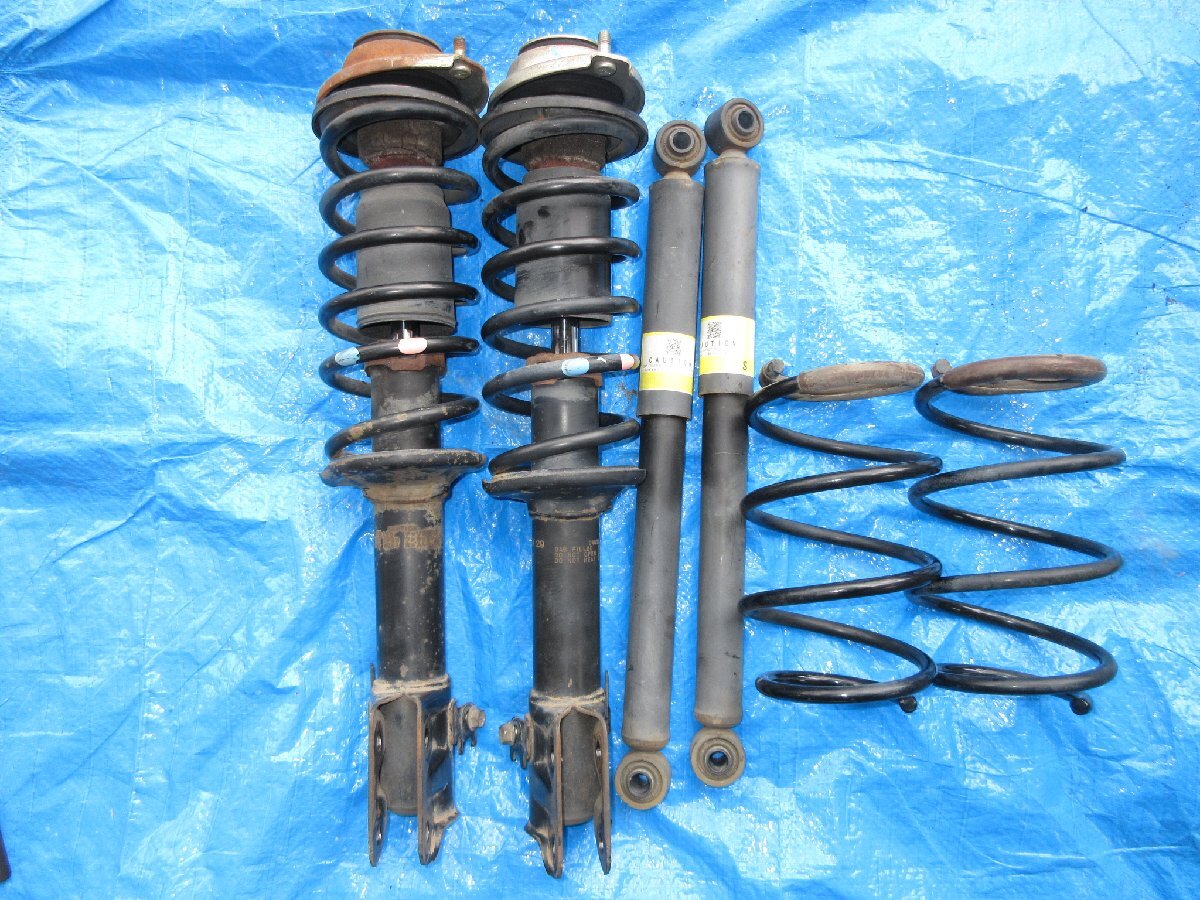 ワゴンＲ　ＤＢＡ－ＭＨ２３Ｓ　Ｈ２２年　ＺＪ３　純正ショック・サスペンション　41601-70K32 41602-70K31 41800-70K01