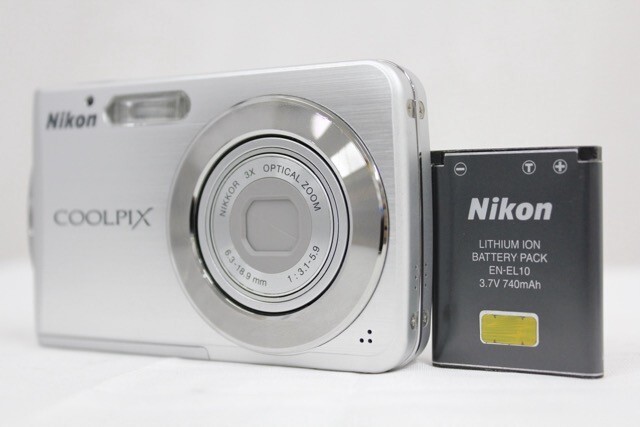 【返品保証】 ニコン Nikon COOLPIX S210 3x バッテリー付き コンパクトデジタルカメラ e9329