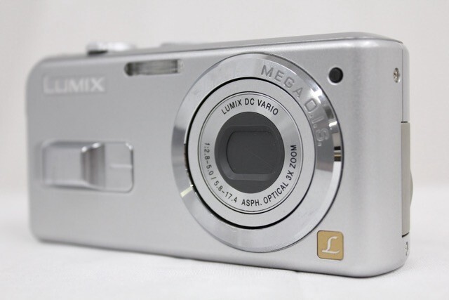 【返品保証】 【便利な単三電池で使用可】 パナソニック Panasonic LUMIX DMC-LS2 3x コンパクトデジタルカメラ e9308