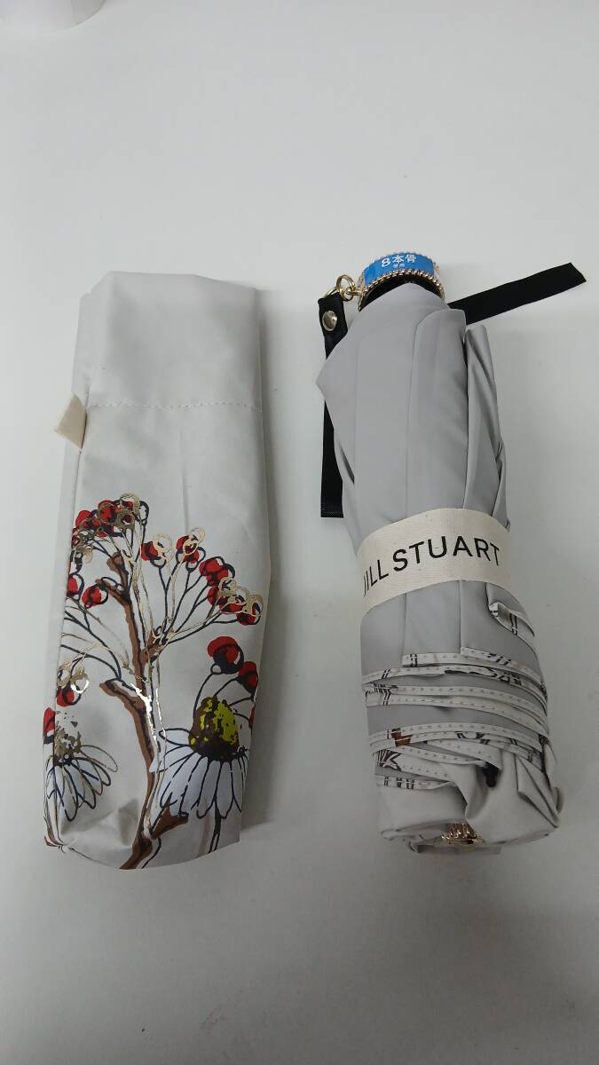 石2603-0594　JILL STUART　ジル スチュアート　折りたたみ傘　晴雨兼用　遮熱効果　押し花調ボタニカル柄　箔プリント　宅急便コンパクト