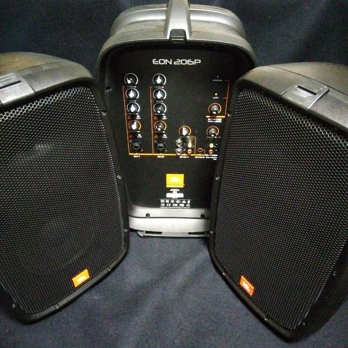 JBL EON 206Pむ ポータブルPAシステム アンプ 路上ライブ 楽器 ギター 演奏 スピーカー