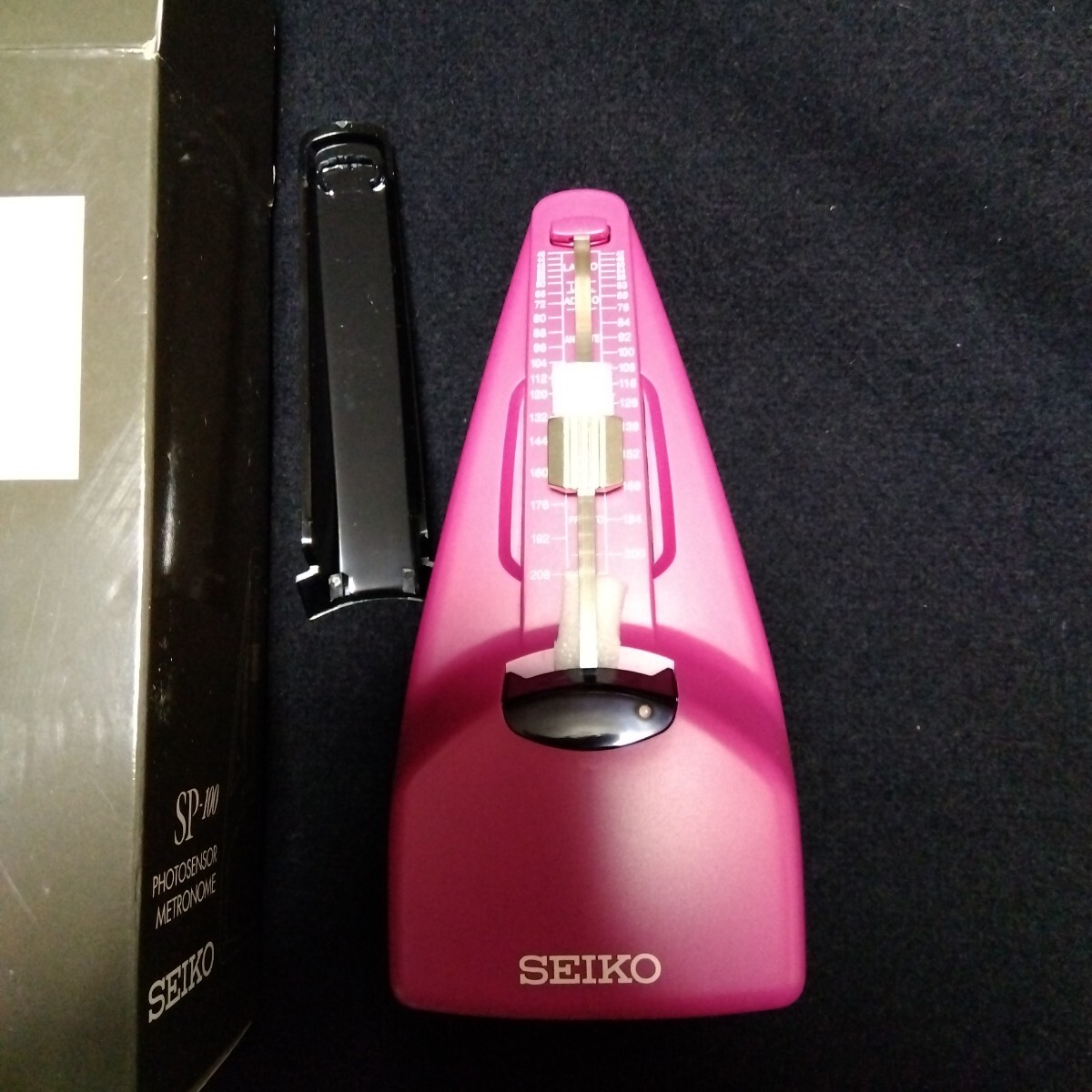 【未使用品】 SEIKO 電子メトロノーム SP-100 ピンク セイコー メトロノーム 電池式 ピアノ ボーカル 吹奏楽 楽器 練習