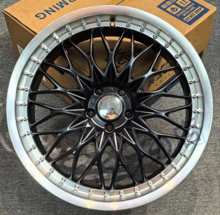 20インチ 8.5J 5穴 PCD114.3 ET35 ハブ 73.1mm トヨタ レクサス ホンダ マツダ 対応 ハブ変換リング プレゼント アルミホイール 4 本セット