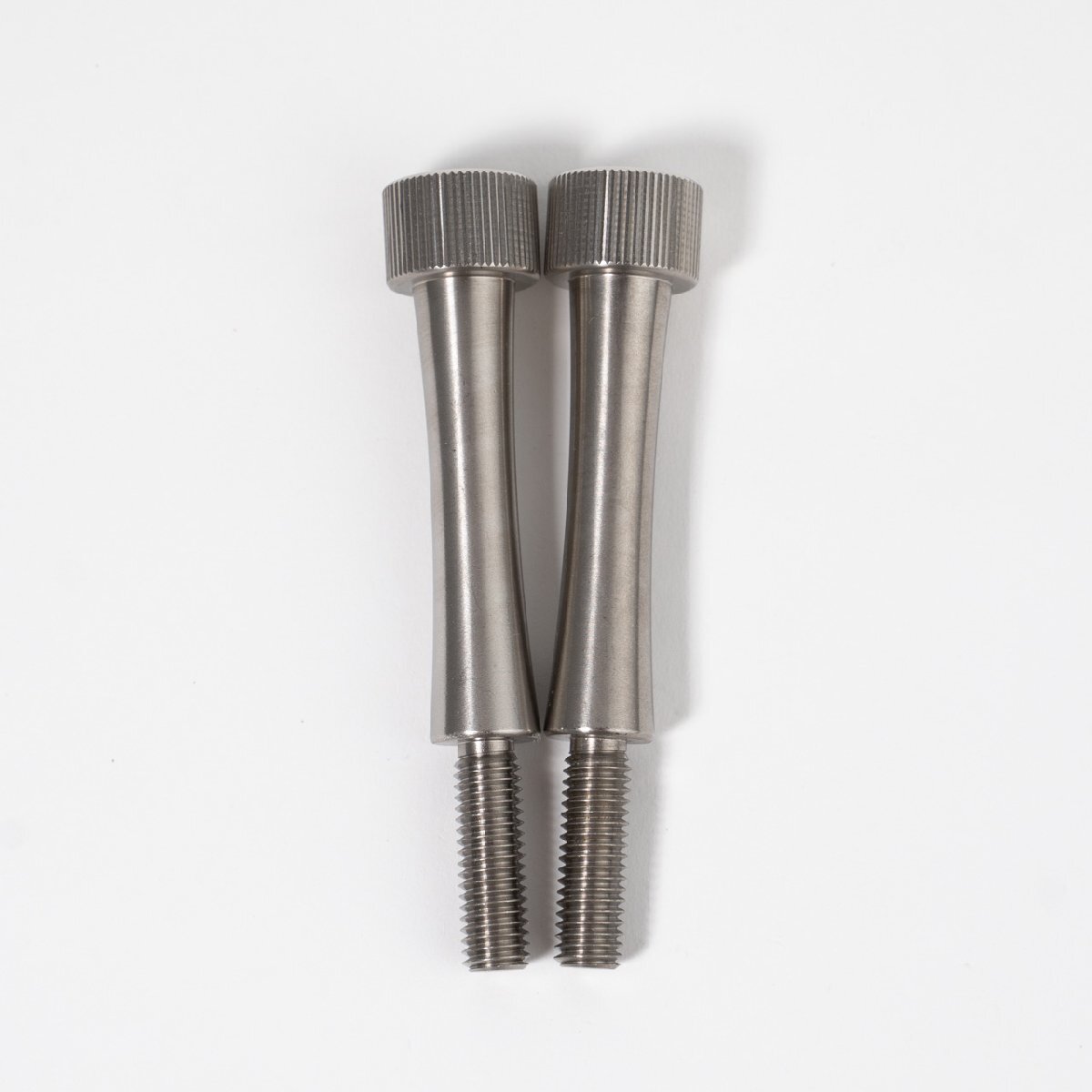 TB106-超軽量化設計鏡筒バンドシングル販売用M8つまみねじ2本セット クリックポスト送料一律185円