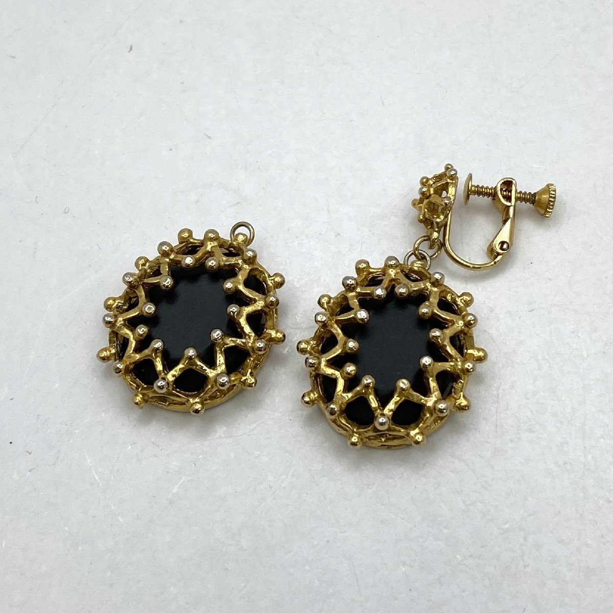 Yves Saint Laurent/イヴサンローラン/YSL/ブラックストーン/ゴールドカラー/イヤリング/アクセサリー/ファッション/ヴィンテージ/H099