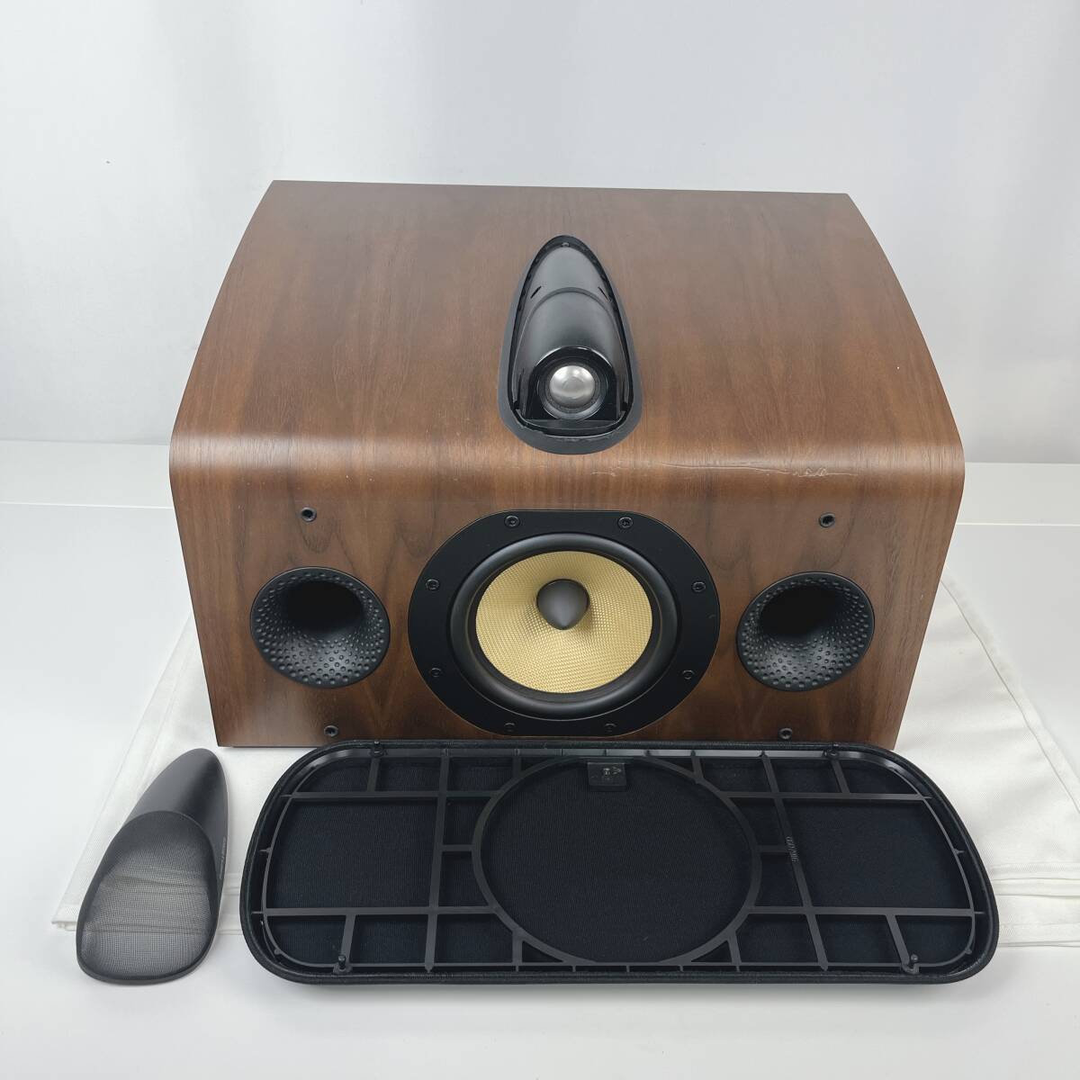 Bowers & Wilkins（B&W）センタースピーカー スピーカー HTM7