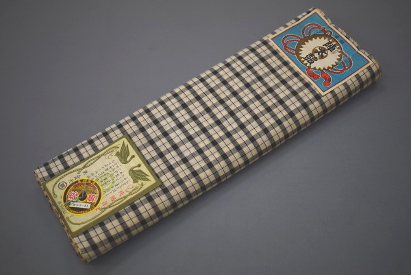 A10-28【凛々】即決 新古品 織ゆかた反物 ベージュ 格子 未仕立て品