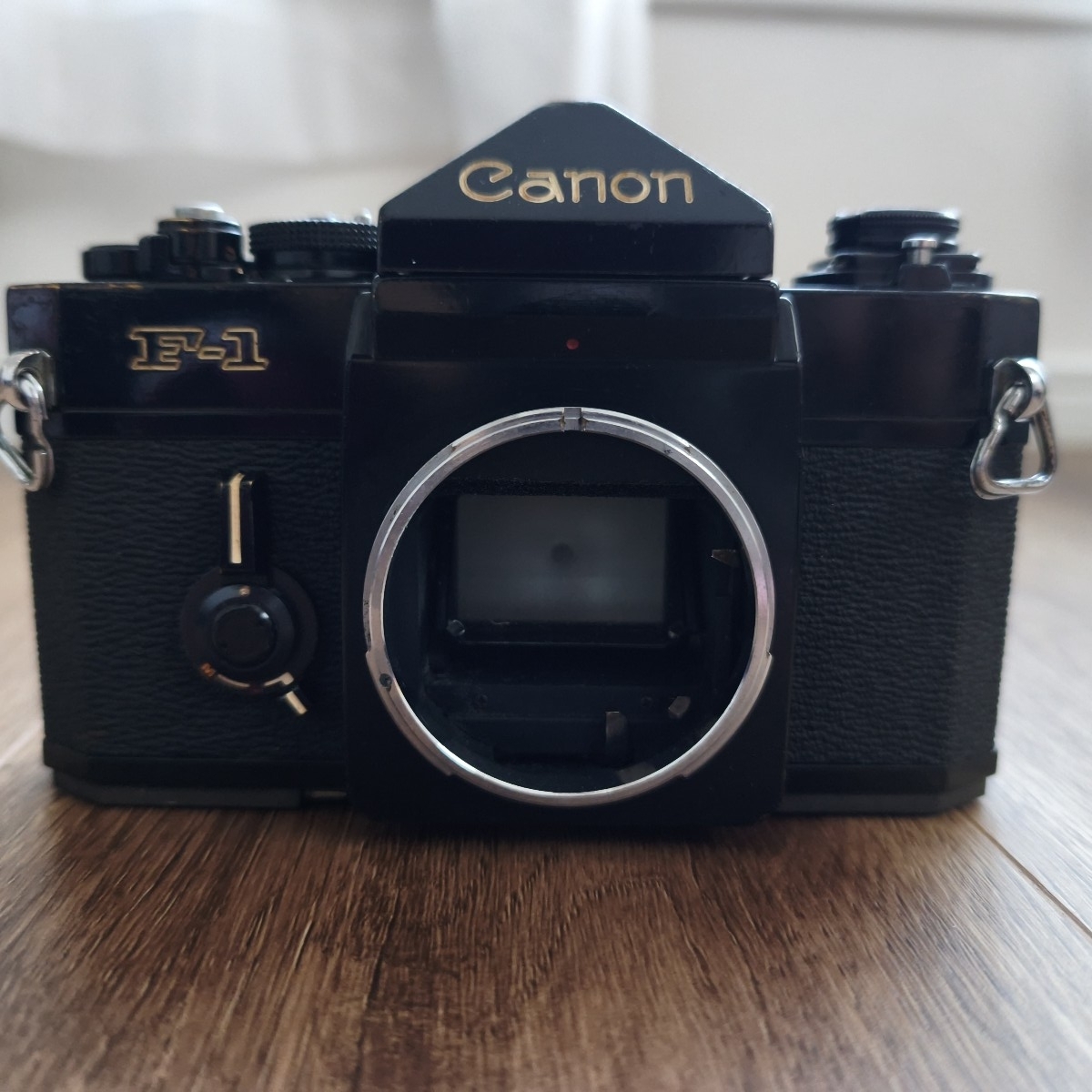Canon F-1 フィルムカメラ ボディ 一眼レフ