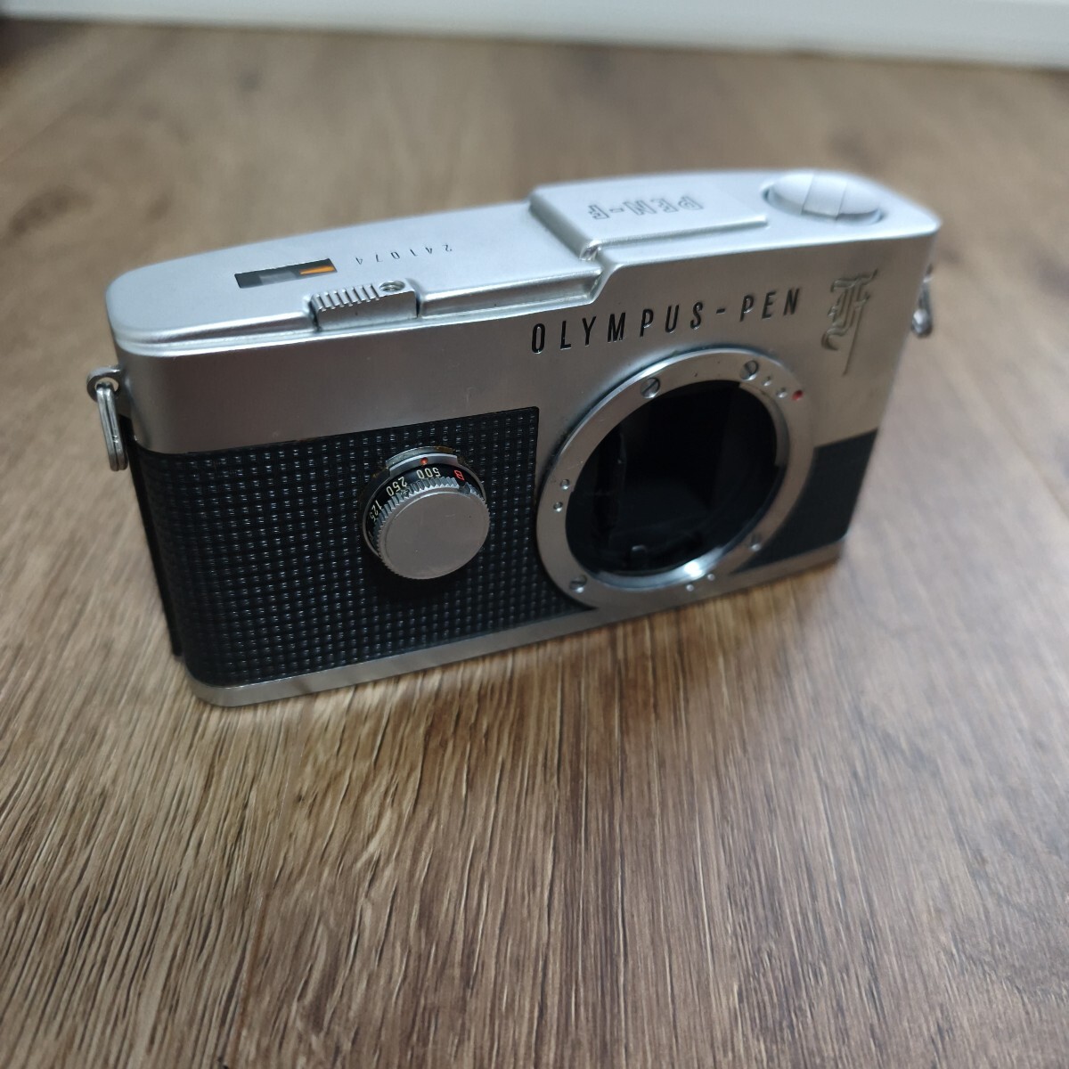OLYMPUS オリンパス PEN-F 
