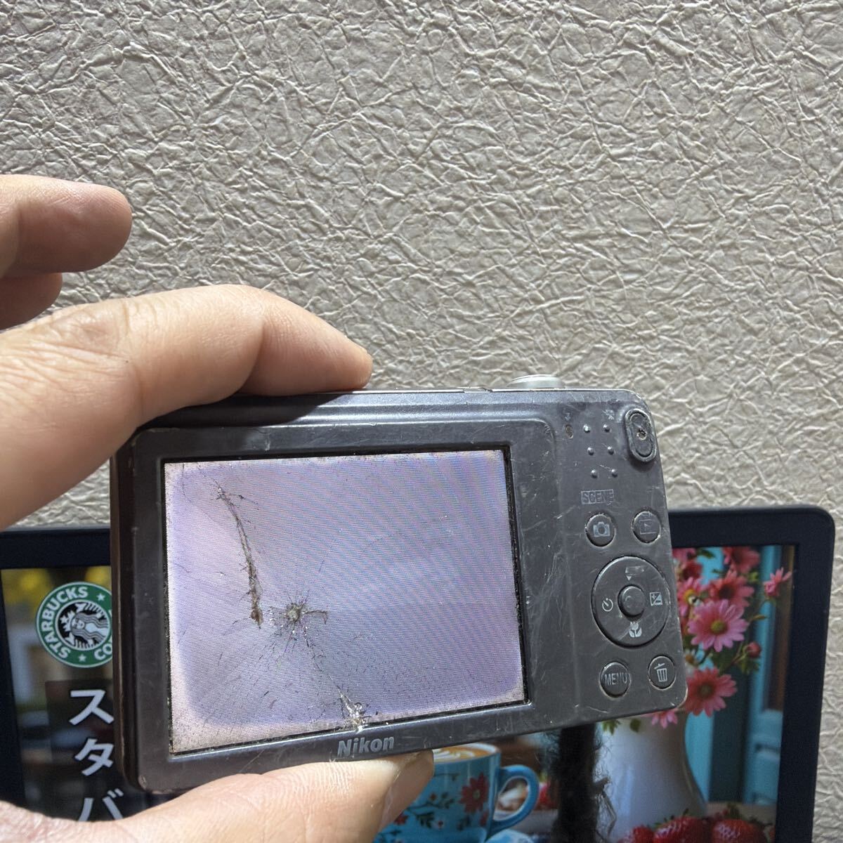 ニコンNIKON COOPIX A300 デジタルカメラ　通電済み　現状品　ジャンク