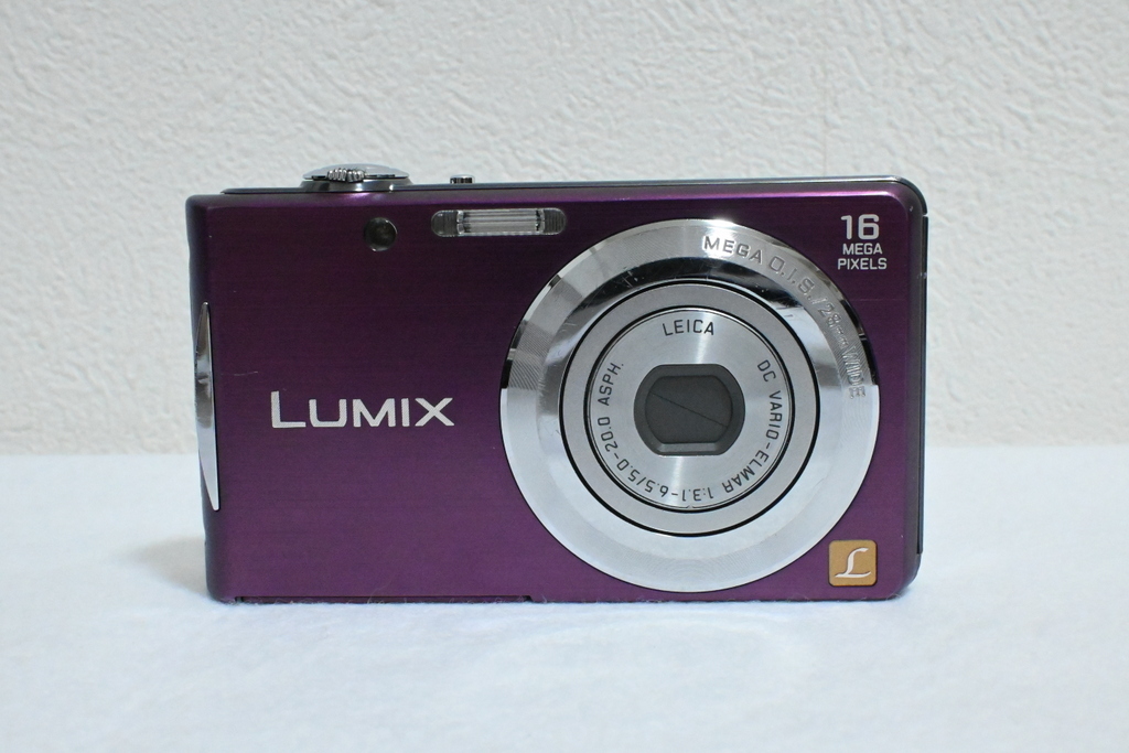 ジャンク 通電と簡易動作確認　Panasonic LUMIX DMC-FH5 　デジカメ デジタルカメラ
