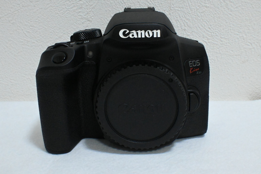 ジャンク 動作未確認　Canon EOS Kiss X10i デジカメ デジタルカメラ