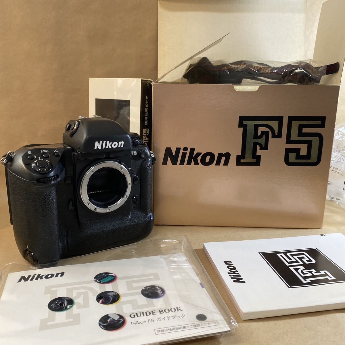 Nikon F5 ニコン フィルムカメラ
