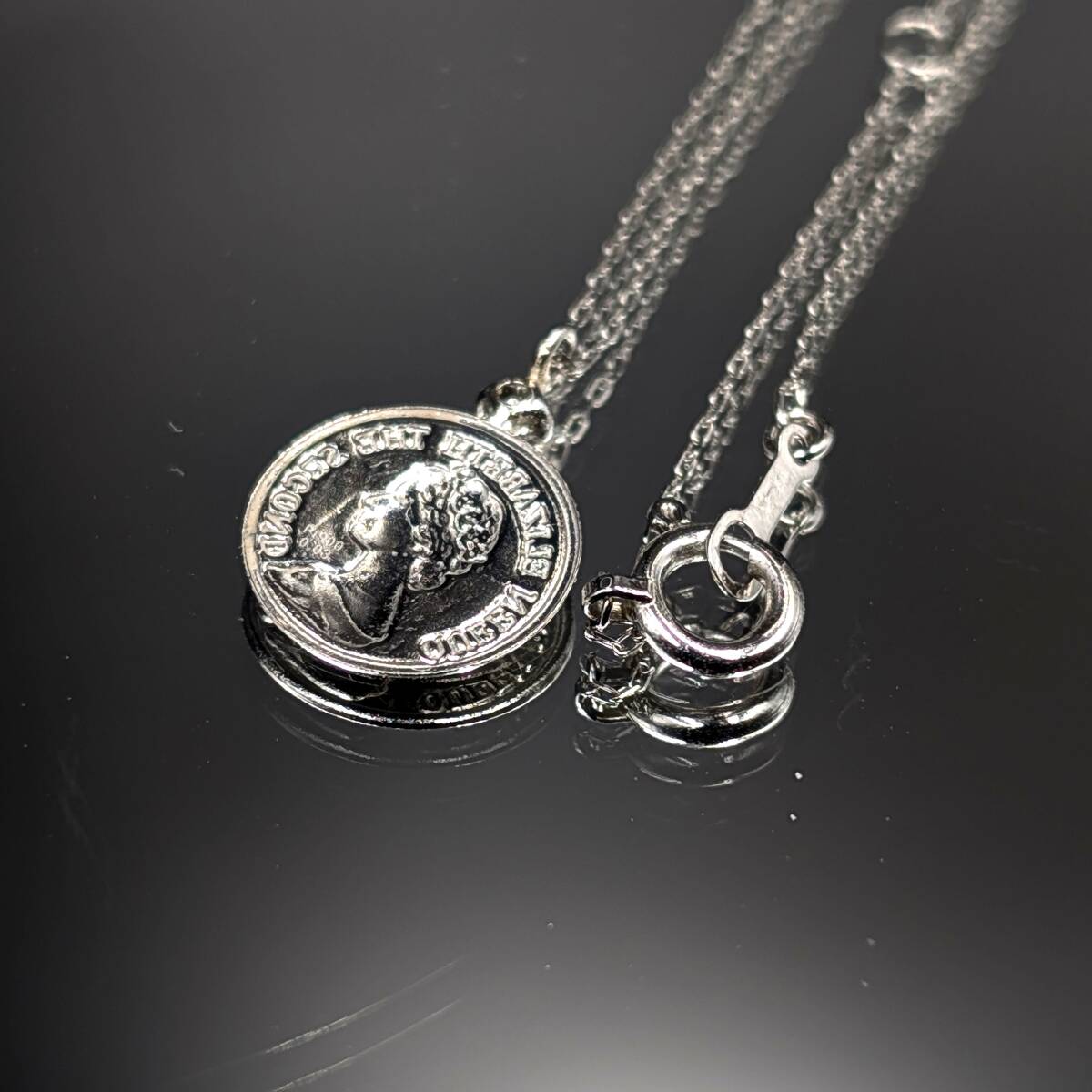 ■プラチナ(トップ900/NC850) ネックレス コイン メダル ダイヤモンド(0.03ct) 【重量約0.94g/チェーン全長約40cm/トップ直径約1cm】