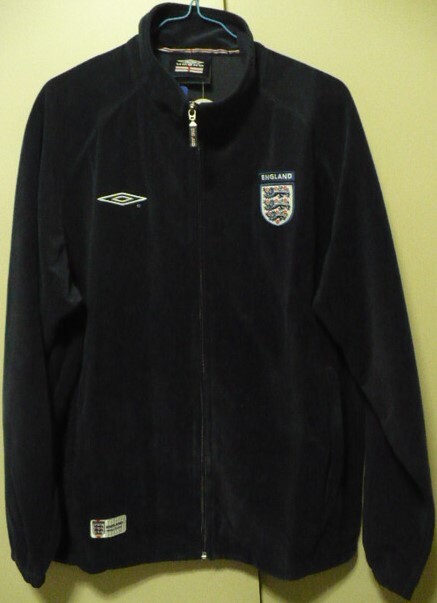 レア物 UMBRO【アンブロ：(株)デサント】製2000年代?イングランド代表フルジップフリースジャケット インポートM(ASIAN:L)サイズ ネイビー