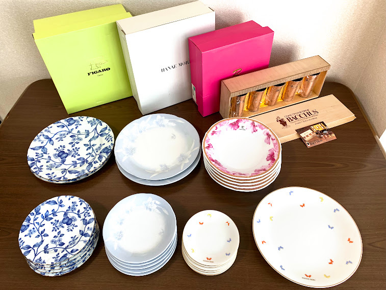 【AH-3】洋食器おまとめ　FIGARO　HANAE MORI　Roberta Baldini PARIS　BACCHUS　テーブルウェア　プレート　ビアーカップ　ブランド雑貨