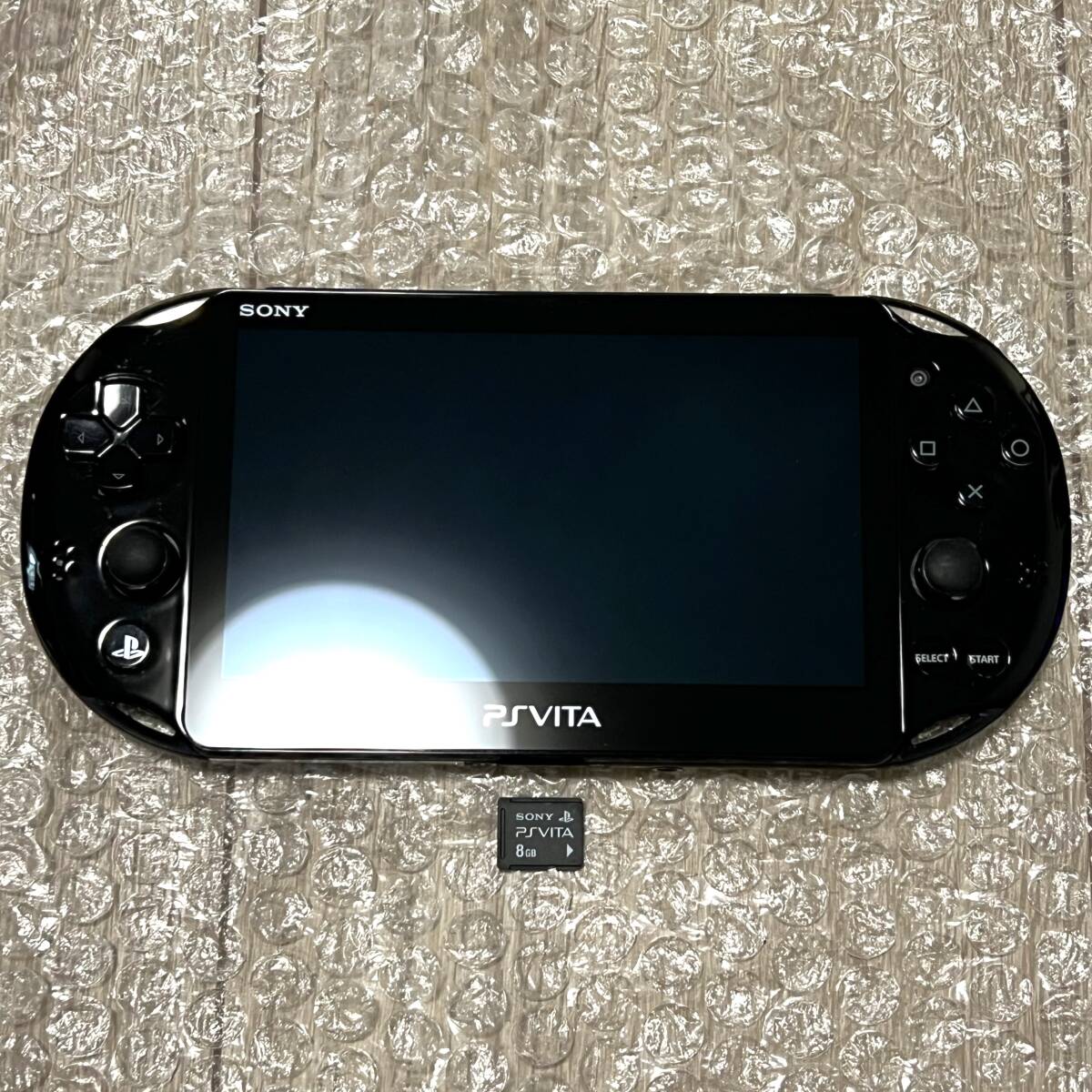 〈美品・画面無傷・動作確認済み〉PS vita PCH -2000ZA11 ブラック 本体 メモリーカード 8GB PlayStation プレイステーション PSP