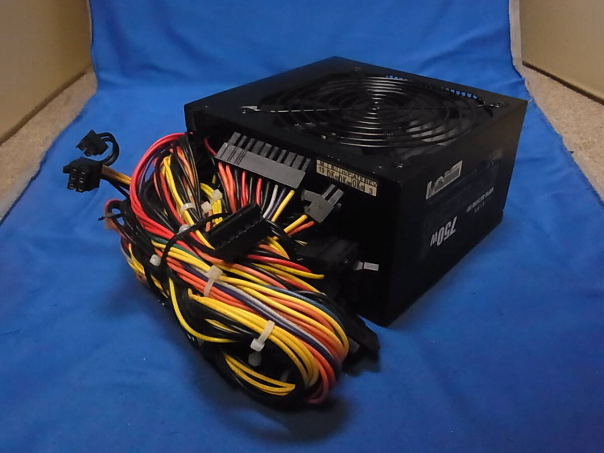 玄人志向 KRPW-AK750W/88+ 750W 80PLUS SILVER認証 ATX電源ユニット