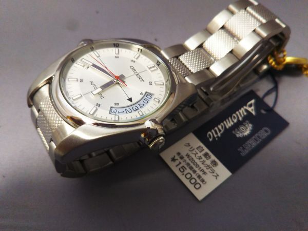 安値スタート！！　新品　オリエント 自動巻　WZ0201PF メンズ 日常生活防水 白文字盤 クリスタルガラス　香港組立　未記入保証書つき
