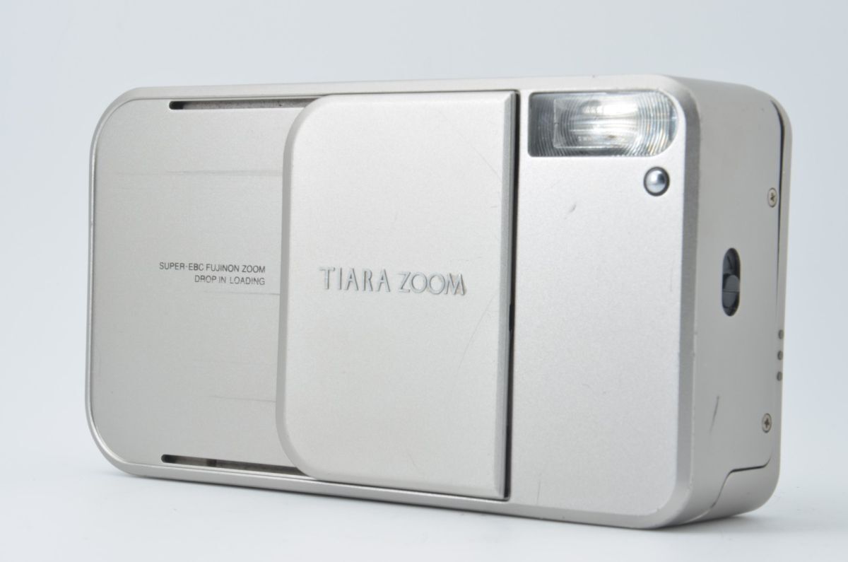 ★動作品★フジフィルム FUJIFILM TIARA ZOOM Super EBC FUJINON ZOOM 28-56ｍｍ コンパクトフィルムカメラ B4018 #74