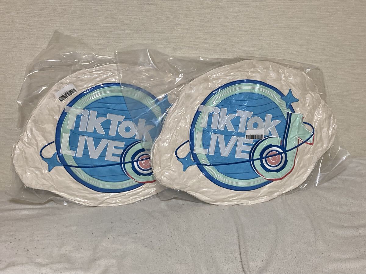 TikTok ユニバース クッション 2個セット ティックトック Universe ユニバ