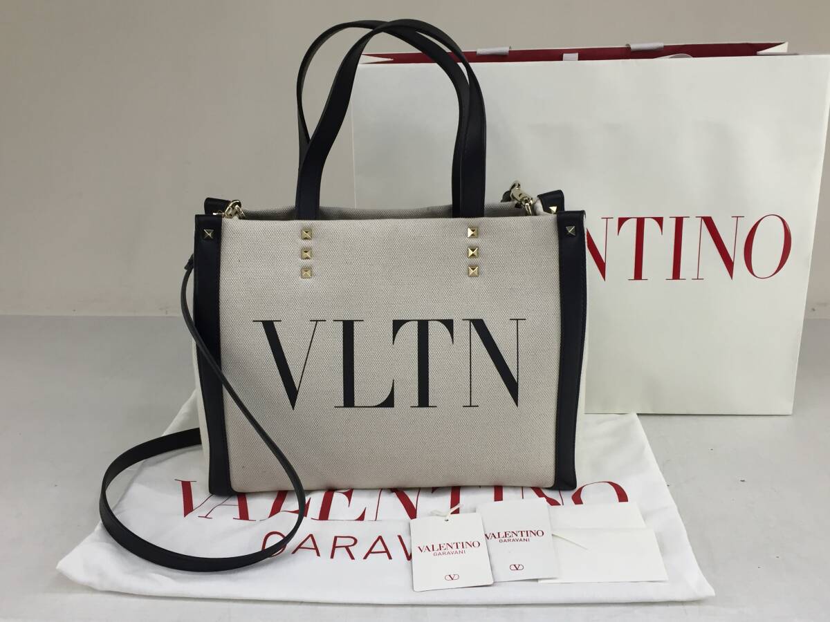 Valentino Garavani VLTNロゴ キャンバス 2WAY ショルダーバッグ / ヴァレンティノ ガラヴァーニ ZW2B0H19FWB トートバッグ スタッズ