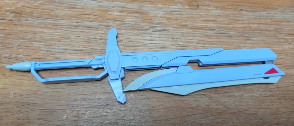 MG デスティニーガンダム エクストリームブラストモード　大剣　ガンプラ　ジャンク