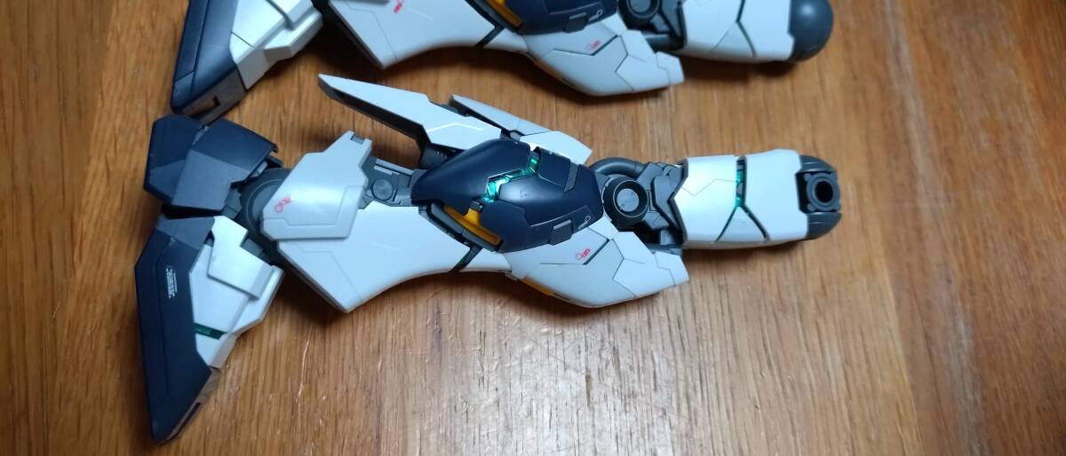 MG ニューガンダム　Ver.ka 脚部　③　ガンプラ　ジャンク