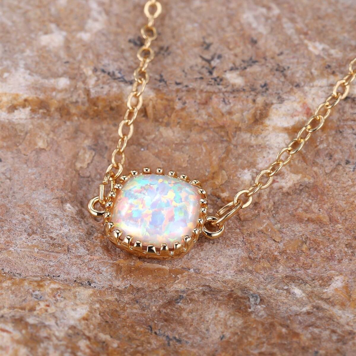 【新品】スクエア ホワイト オパール ペンダント ネックレス　 □OP8461