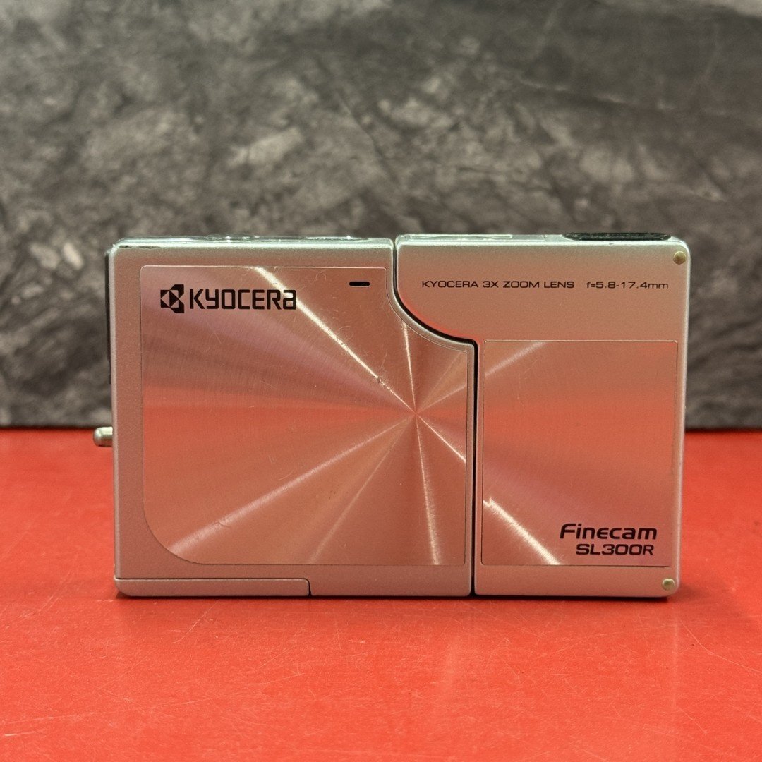 1円～　KYOCERA　京セラ　Finecam SL300R　f=5.8-17.4mm　回転ボディ　超薄型　コンパクトデジタルカメラ　バッテリー付属　現状品