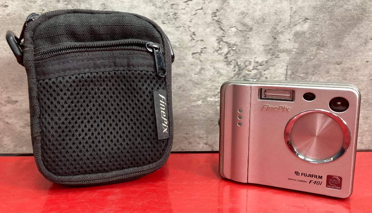 1円～　FUJIFILM　富士フイルム　FinePix F401　f=5.7-17.1mm　コンパクト　デジタルカメラ　ケース付き　現状品