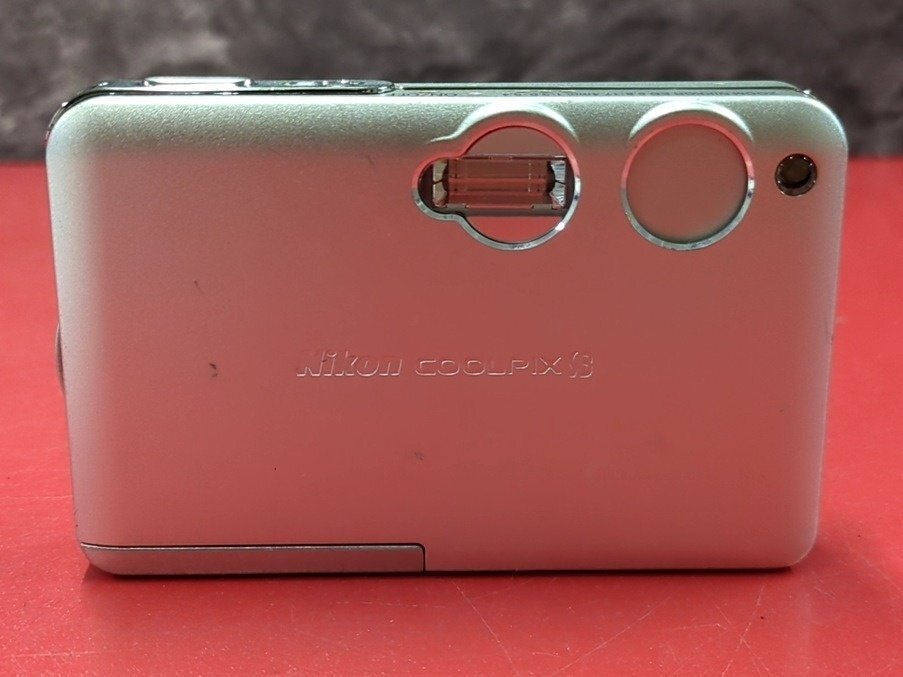 1円～　Nikon　ニコン　COOLPIX S3　ZOOM NIKKOR ED 5.8-17.4mm 1:3.0-5.4　コンパクトデジタルカメラ　バッテリー付属　動作OK