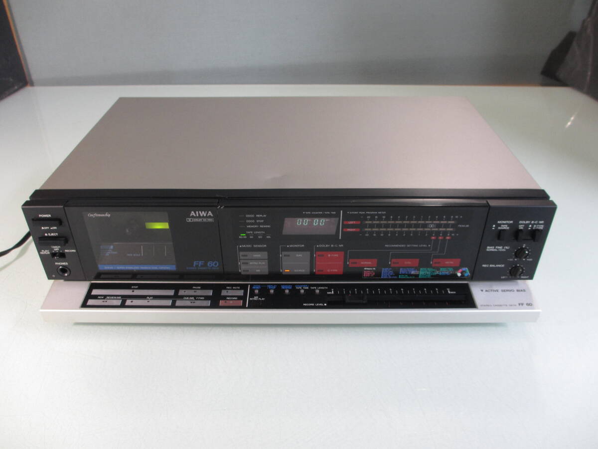 AIWA/アイワ　AD-FF60　ステレオカセットデッキ　通電確認のみ　中古