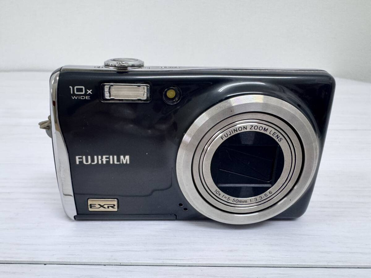 FUJIFIL 富士フイルム FinePix F70EXR コンパクトデジタルカメラ デジカメ