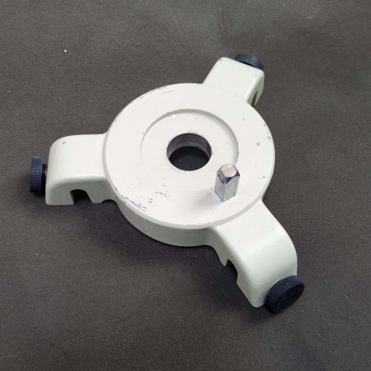 タカハシ　高橋製作所　三脚座　EM-1s用（？）